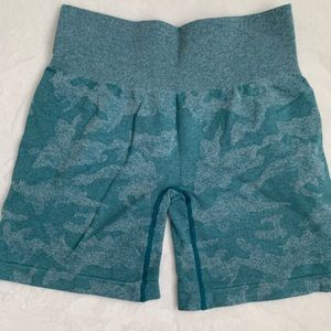 NVGTN SHORTS size L teal💙